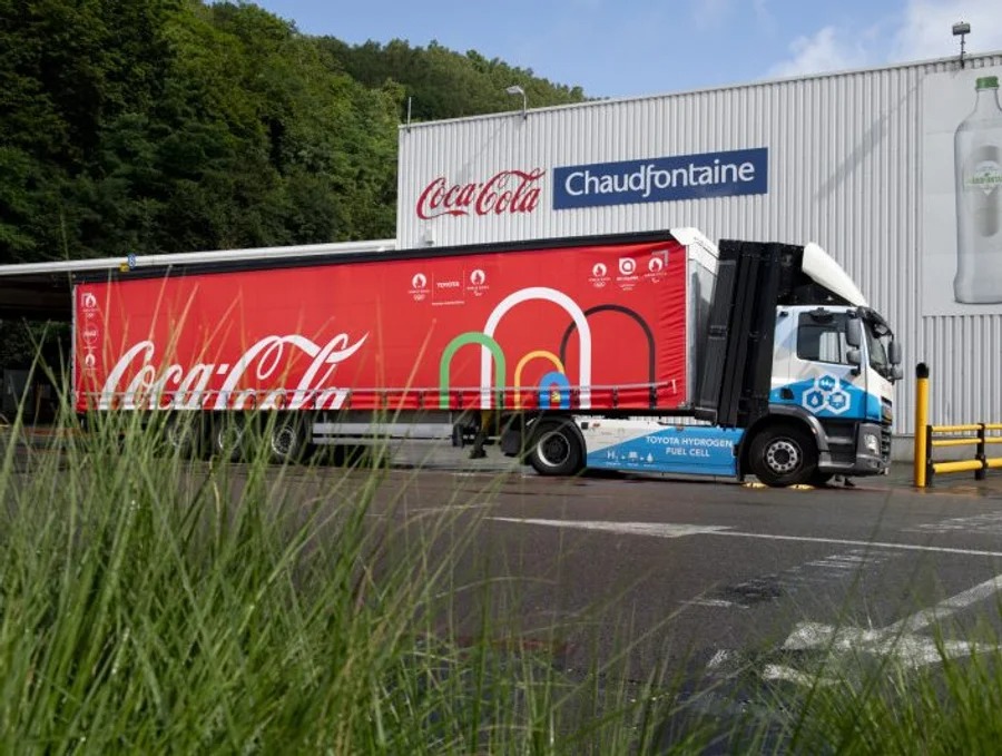 Toyota, Coca-Cola, Air Liquide Begin Testing Hydrogen-Powered Truck