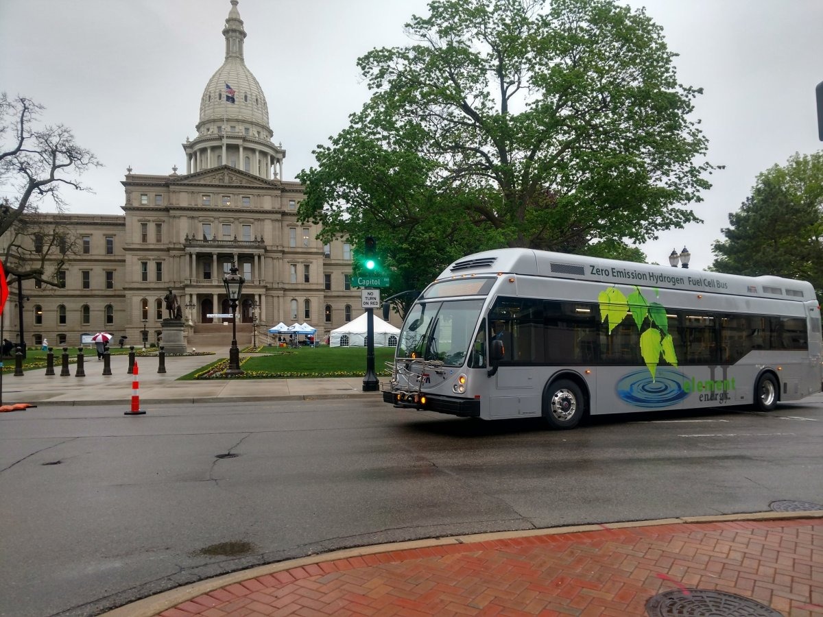 Flint MTA Unveils Two New Hydrogen Buses, Six Electric Vehicles