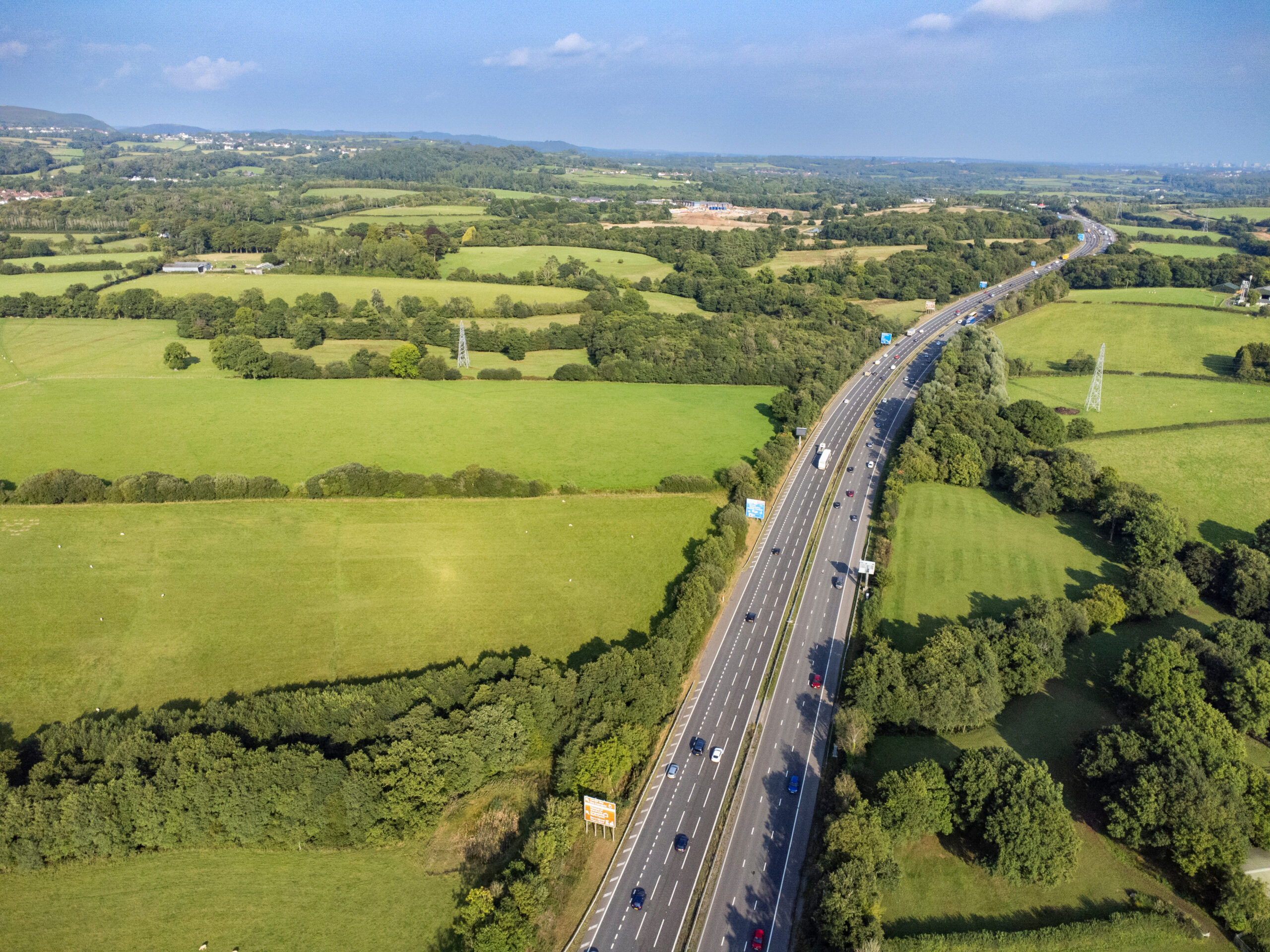 HyHAUL Launches UK’s First Hydrogen Trucking Corridor Along M4 HyHAUL Launches UK’s First Hydrogen Trucking Corridor Along M4
