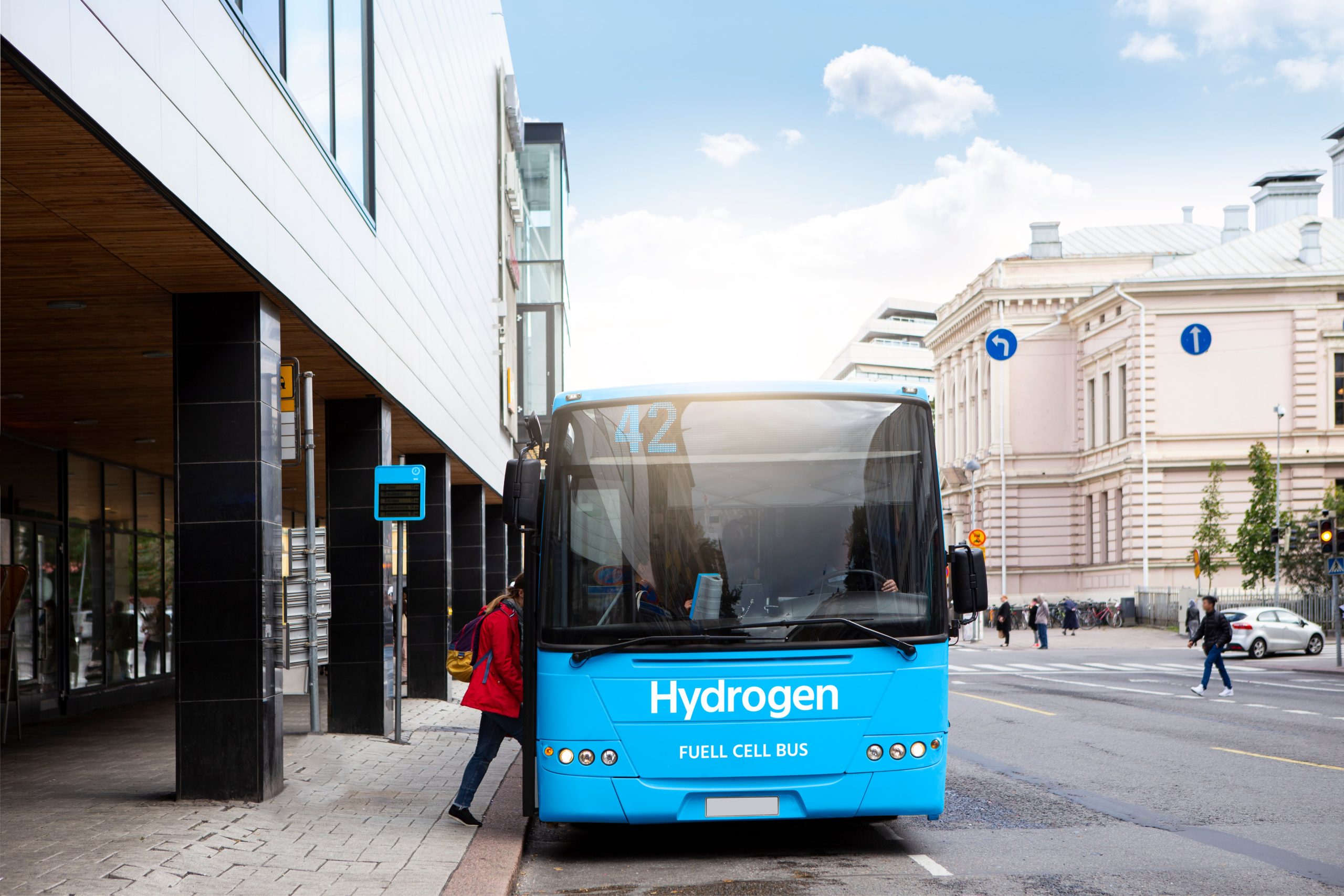 World’s First Hydrogen Bus Company Secures UK Funding